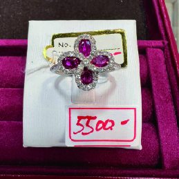 碎鑽紅寶石戒指